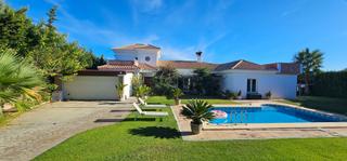 Casa en Sotogrande Costa. Villa de ensueño en sotogrande alto