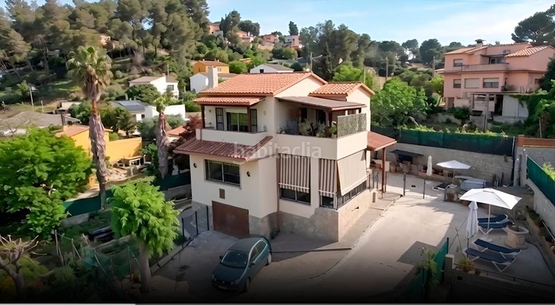 Foto 0d83c213-d67c-4875-b587-08129554e7e5. Xalet amb xemeneia calefacció piscina a Piera