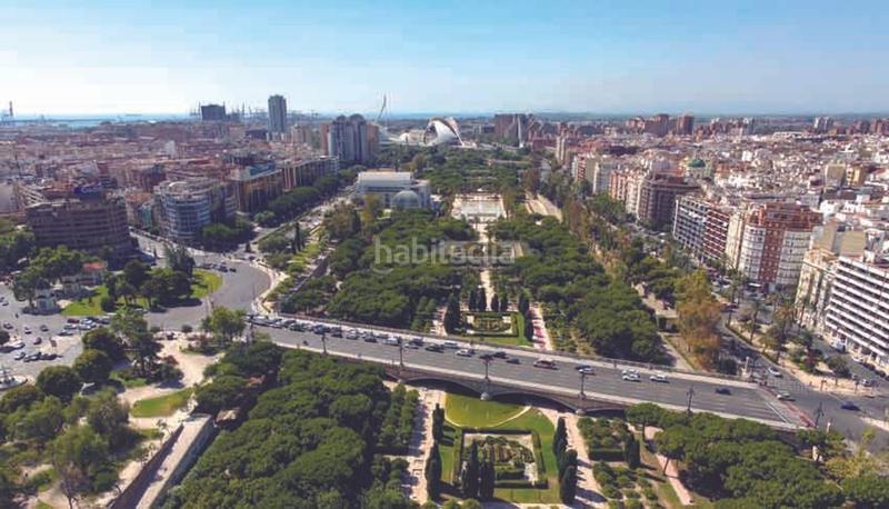 Foto 2cf6b36a-8006-4bd1-904a-f426848ce64f. Piso en Benetússer