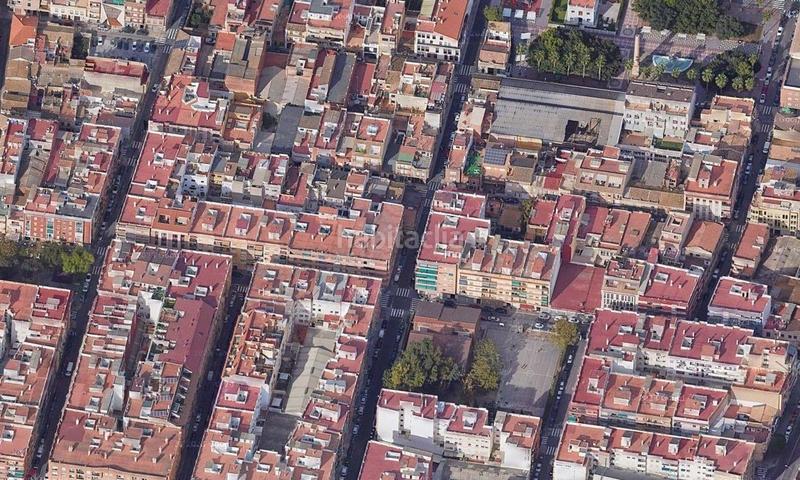 Foto 2d7a16fc-4b83-45ab-b4ee-e78dcbaffd41. Piso en Benetússer