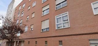 Pis a San Pablo. Se vende inmueble alquilado