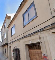 Maison à Villarrobledo. Se vende imnueble alquilado