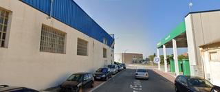 Nau industrial a Llevant