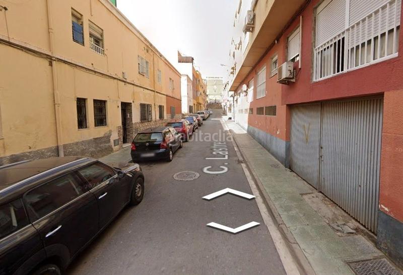 Foto 57f00e5c-22e4-4267-a52d-d60d8ee54b59. Piso en La Chanca - Pescadería Almería