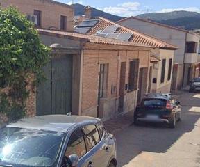 Reihenhaus in Villarrubia de los Ojos. Se vende inmueble alquilado