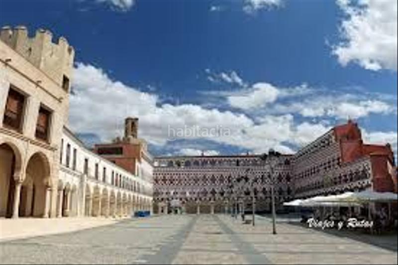 Foto 2992644d-dc84-45e0-8f69-692b3080fc4a. Casa adosada inmueble alquilado en Coronada (La)