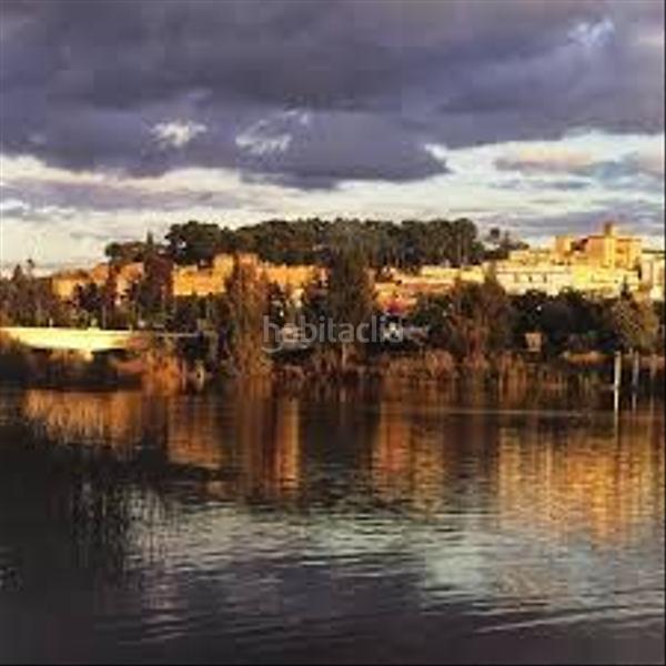 Foto 9fdf6c47-51b6-4346-99bb-e42072c654f5. Casa adosada inmueble alquilado en Coronada (La)