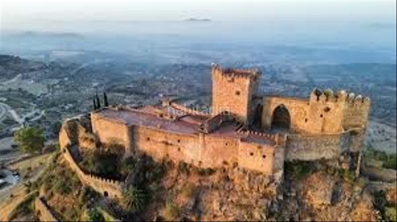 Foto fb4ed7ff-cf03-420a-a98a-8d8aeb440c49. Casa adosada inmueble alquilado en Coronada (La)