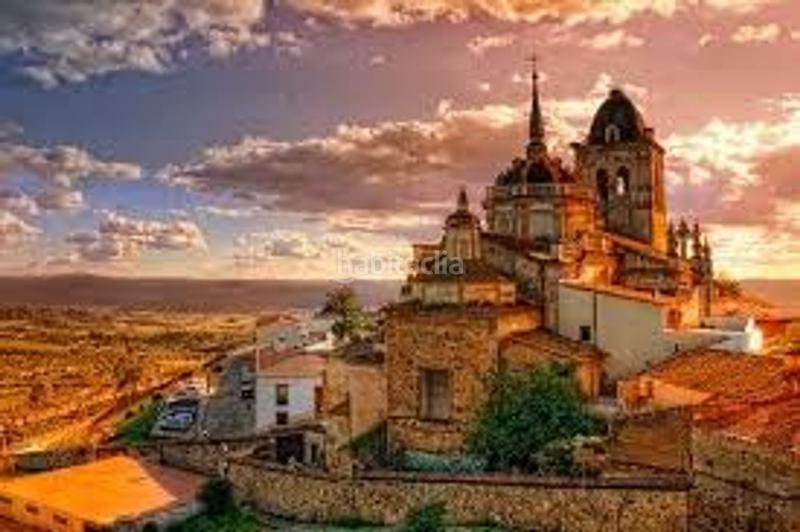 Foto cfa638ca-924e-45f9-bc6a-e5375a3b9adf. Casa en Roca de la Sierra (La)