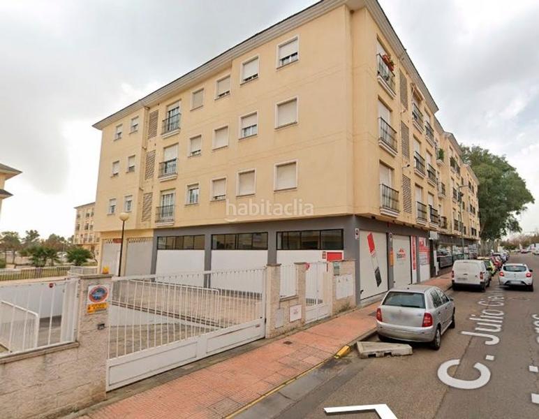 Foto b70869bf-40a4-49f3-adea-027bae736b7e. Etagenwohnung mit parking in Avenida Elvas Badajoz