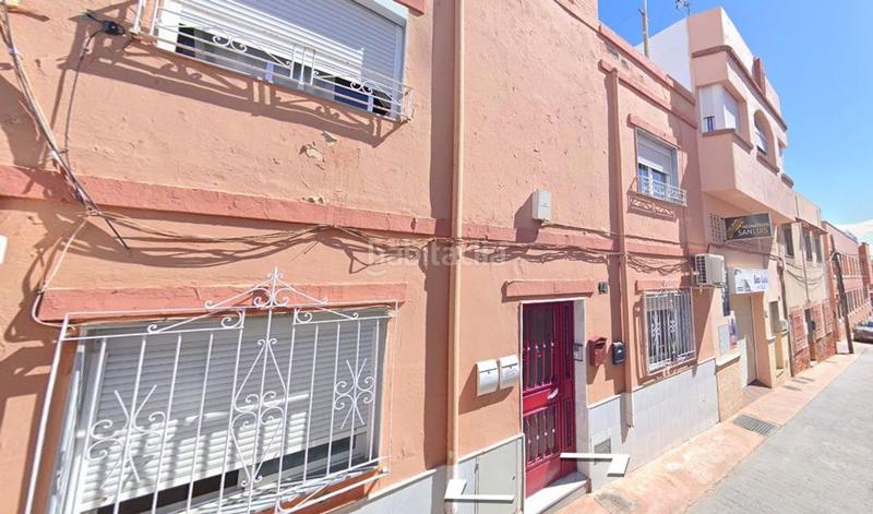 Foto 22efc3b7-183d-4650-aa66-1bedad411761. Piso en San Luis Almería