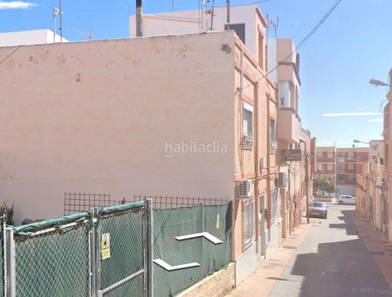Foto b33bf05b-0c25-426d-b4ed-1f6a7e65de84. Piso en San Luis Almería