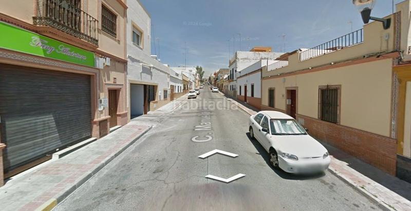 Foto 05ca49c8-b10a-413b-88f2-81c58aeea75b. Casa adossada a La Paz Alcalá de Guadaira