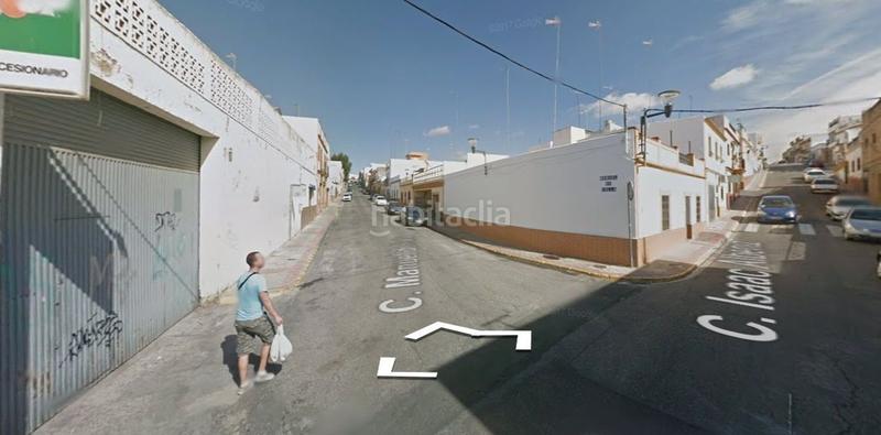 Foto c8f73c16-cf39-4adf-bb1d-bdc0fa34e00f. Casa adossada a La Paz Alcalá de Guadaira