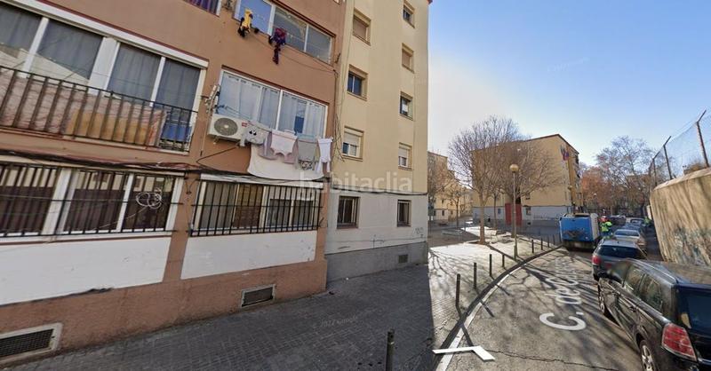Foto 5c965ae8-c3c2-4a48-bf4a-383347cd4434. Piso en Sant Roc Badalona