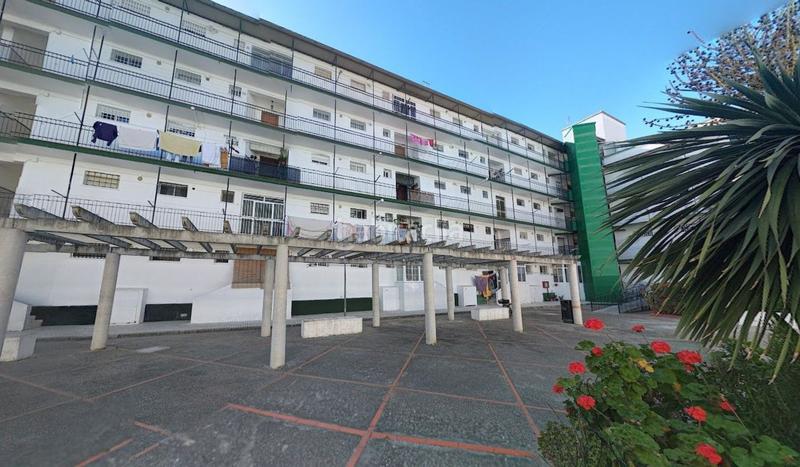 Foto 065aa0d8-fc94-4f9d-b0aa-9a563b19ed3a. Flat in astilleros - la paz - loreto - el corte inglés Cádiz