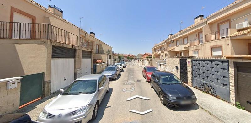 Foto 6ef3c65e-e1e8-4033-bed9-cf89213a2a28. Casa a schiera in Las Lomas Seseña