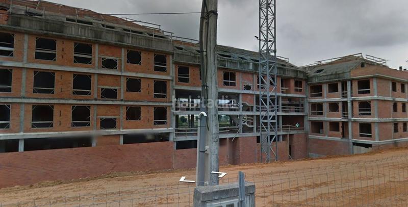 Foto d164cb46-79f0-4741-9713-f9fae5b5951e. Edificio en Lalín