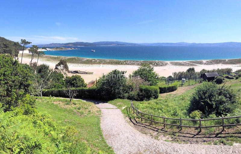 Foto f864cb72-dc7a-4734-8b3a-76ab2b72f339. Edifici a Lalín