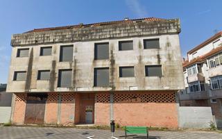 Edificio en Porriño (O)