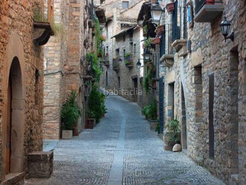 Foto 48a8584d-45c1-4455-bc44-c30ba599fe2e. Edifici a Almudévar