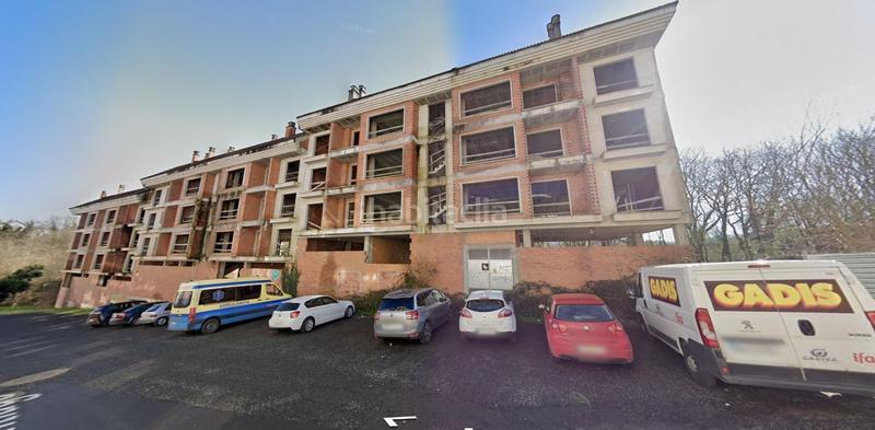 Foto 60651cc1-3ceb-4b0c-b7f3-ca253525d6dc. Edifici a Negreira