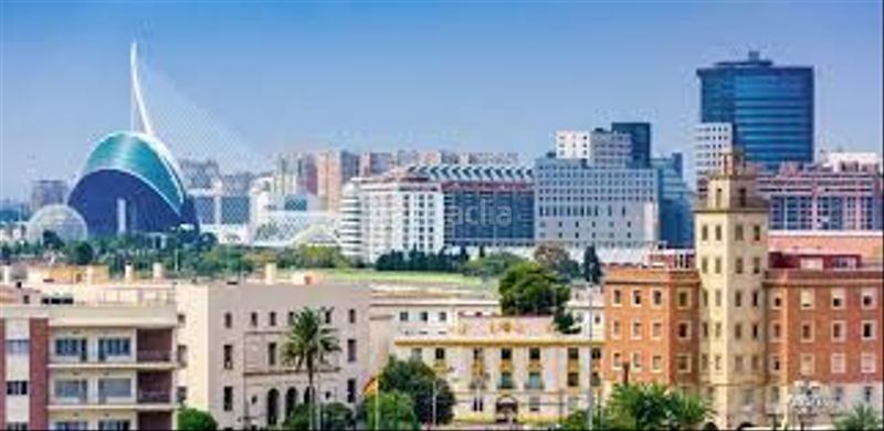 Foto f27fba0a-f797-4af1-8dba-3436ca1e80ea. Pis a Benaguasil