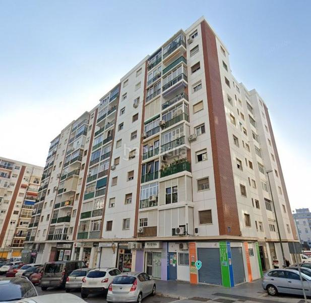Foto 35307d56-9e14-43db-a851-ae318f081e0b. Piso en Los Castillejos - La Trinidad Málaga