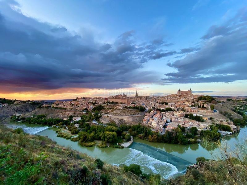 Foto a4443bcb-900b-4818-94fa-eeb54e5fd3f3. Edifici a Camarena