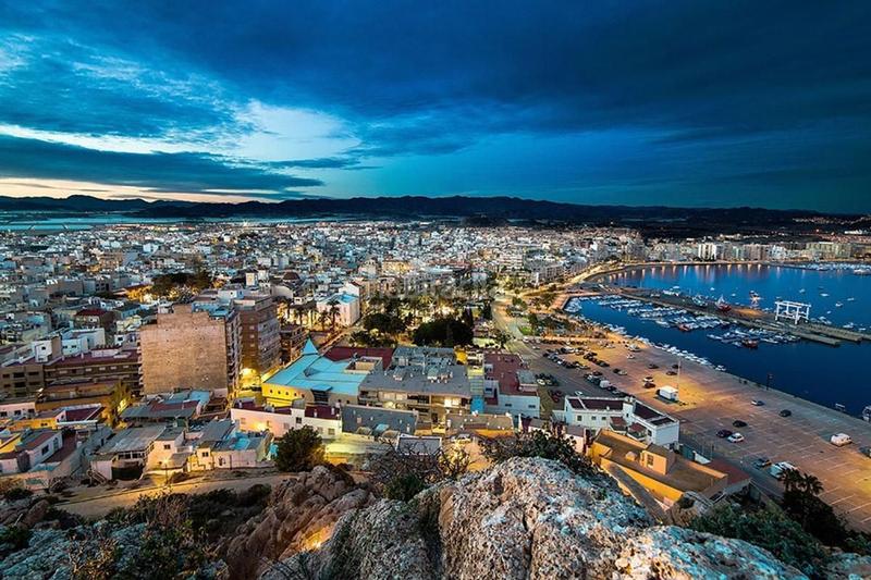 Foto fbbb2d53-8910-4b29-9033-f0824332d9d1. Edificio en Jumilla