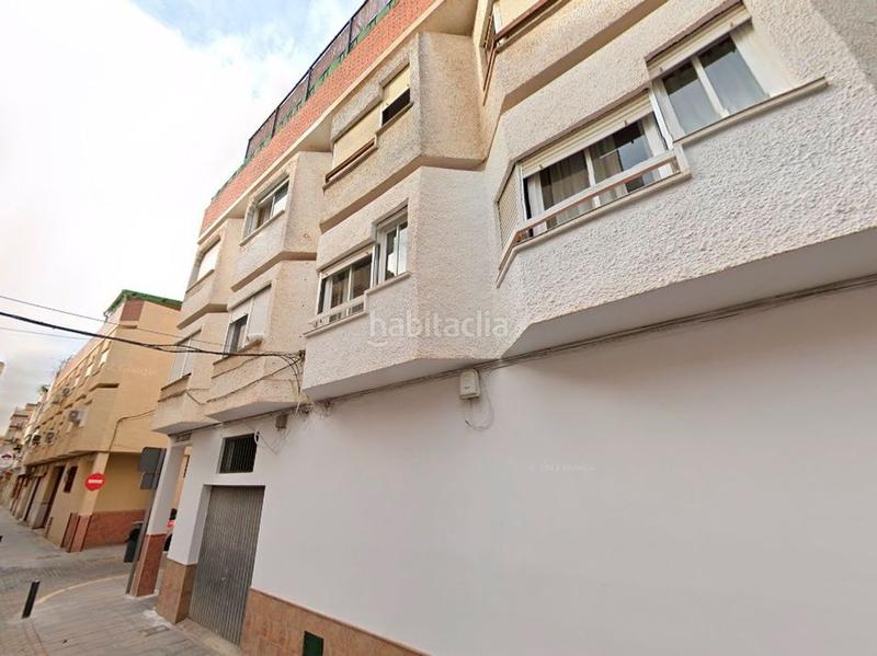 Foto ba5d45a0-adc6-4df6-83c7-a9c71b4cf30c. Piso en Centro Torre del Mar