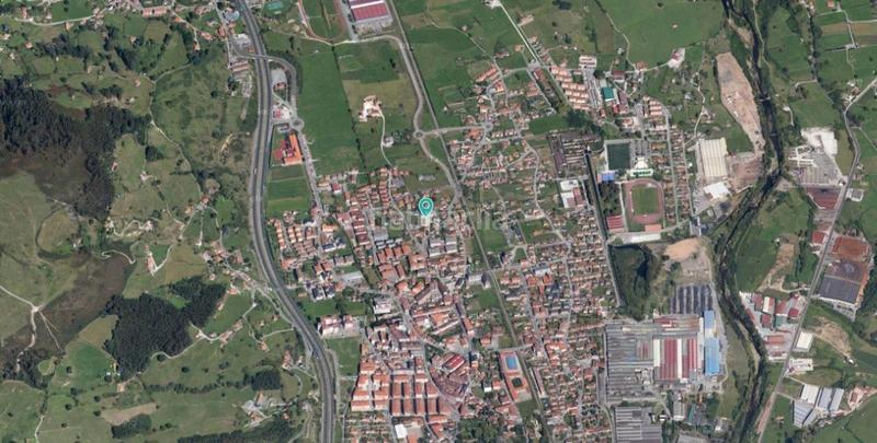 Foto c95b3d8a-197a-4d36-9d60-7c4891550cd5. Edifici a Corrales de Buelna (Los)