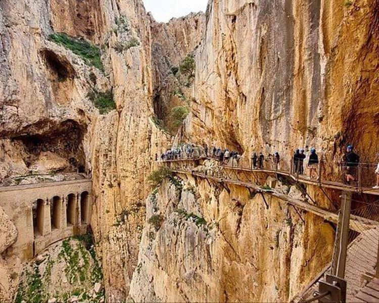 Foto 8d9db77c-54a5-4843-908b-720d921cbca2. Terrain industriel dans La Concha - Resina Golf Estepona