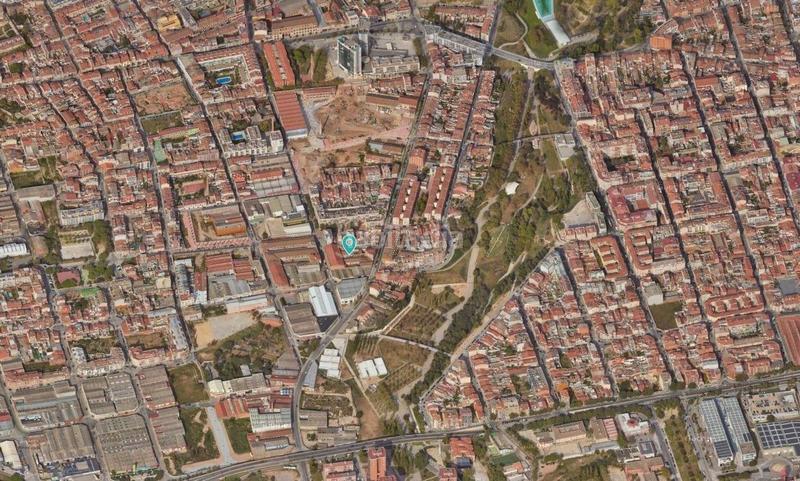Foto c2dd70ff-4c20-40a7-b549-d105f7594dc4. Terreno residenziale in Segle XX Terrassa