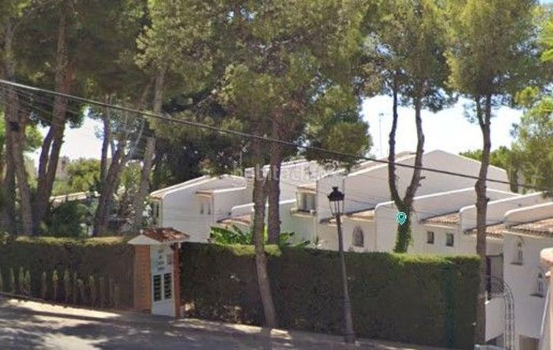 Foto d5fc3cdf-2f29-43df-ba03-54c440957fff. Casa adossada a Seghers Estepona