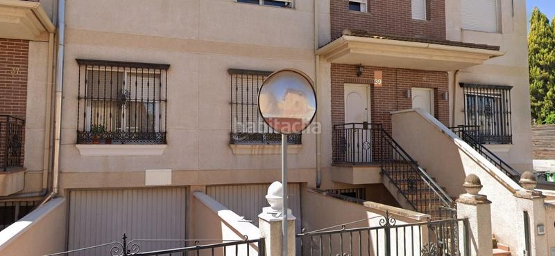 Foto 82680479-19d8-44b7-8a27-d02016ed9255. Casa adossada a Atarfe