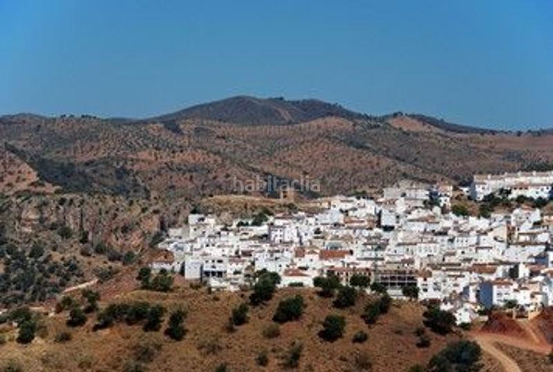 Foto f074bfb2-caf2-4c35-9a7f-fddeb9d7b088. Semi detached house in Almogía