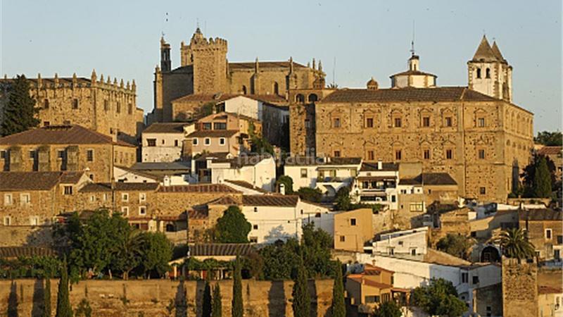 Foto a1f7b4fa-d1ff-470c-b227-6d58924cc31c. Etagenwohnung in Centro Cáceres
