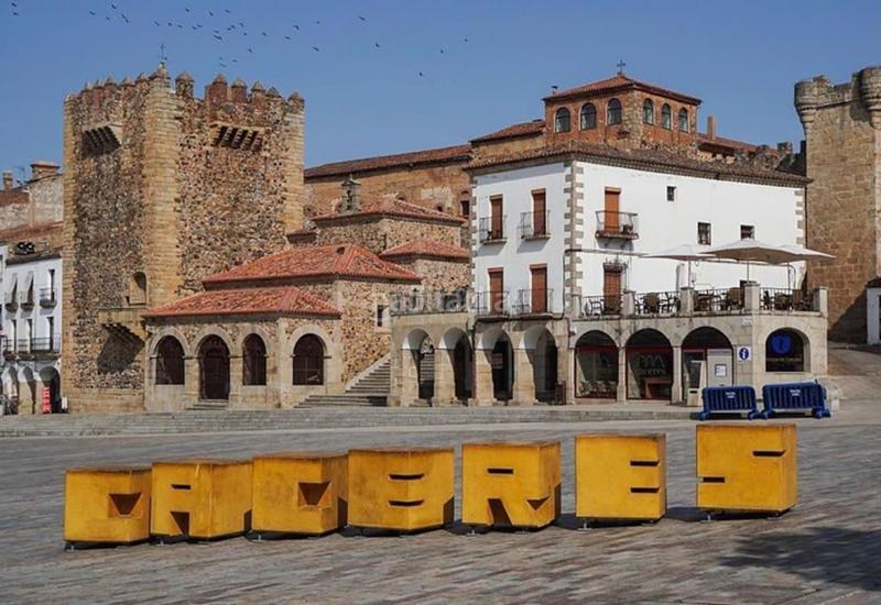 Foto a36e6775-6a57-4f09-9e80-6c48c88db063. Etagenwohnung in Centro Cáceres