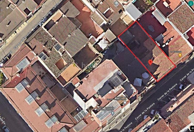 Foto 707e9267-ac43-4d44-b93a-88217119cd06. Édifice dans Ca n´Oriol Rubí