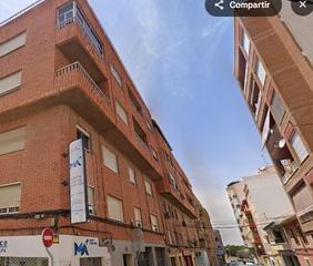 Pis a El Carril - Paseo de Chapi. Se vende vivienda alquilada