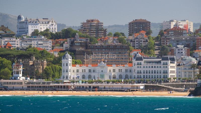 Foto 1c50d3b6-fba1-49c1-b5e9-6b443828212c. Edificio en Arredondo