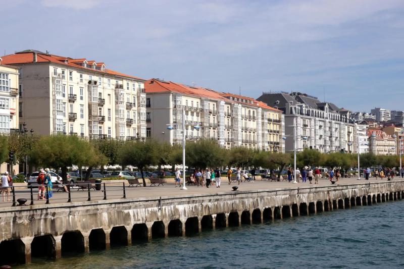 Foto c028d52d-c834-44de-b075-dbf21420acff. Edificio en Arredondo