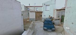 Casa adosada en Pedanías - Extrarradio. Se vende imnueble alquilado