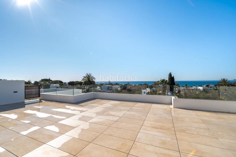 Foto 94aa2a03-f95f-43fe-88b5-5a51ad128e33. Chalet con camino riscaldamento parcheggio piscina in Marbella