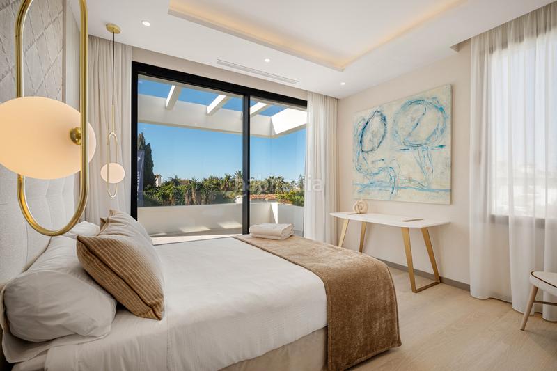 Foto d415590d-3b64-4eeb-a302-e74b46439968. Chalet con camino riscaldamento parcheggio piscina in Marbella