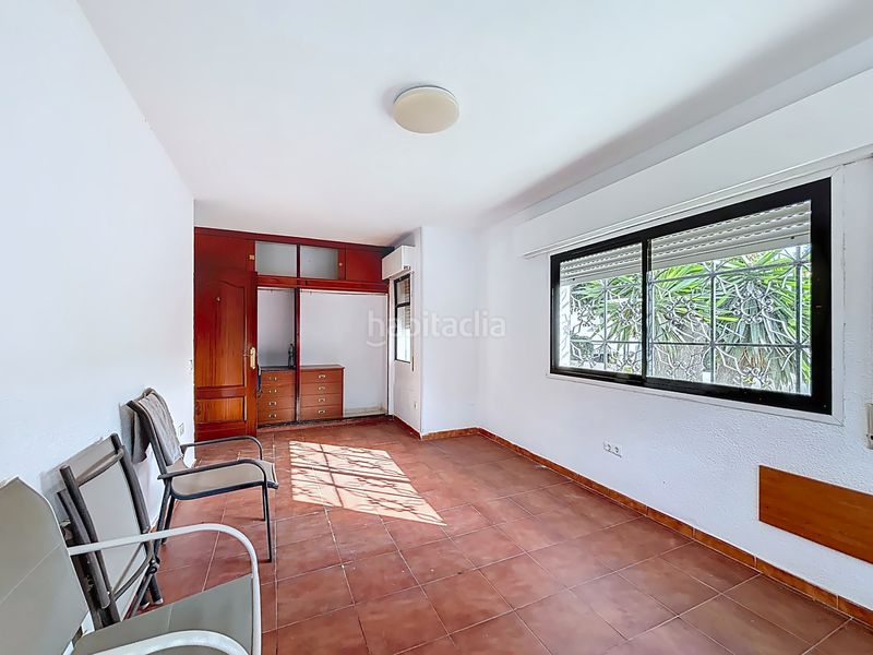 Foto 2a093c29-9f1a-4ecc-b23a-363686f9c251. Chalet en calle reino de león 4 en Miraflores del Palo Málaga