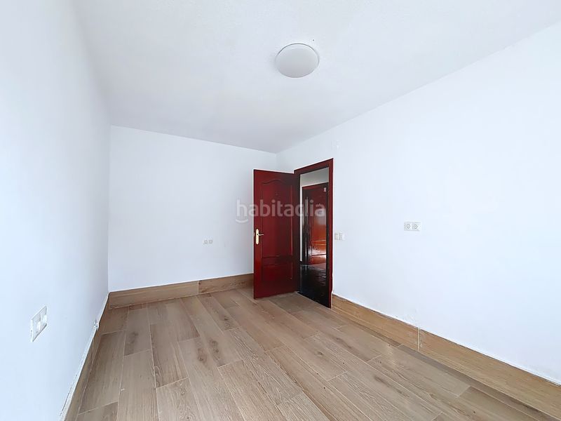 Foto 36b7c017-bfae-40ce-8425-26a999dfb9d1. Chalet en calle reino de león 4 en Miraflores del Palo Málaga
