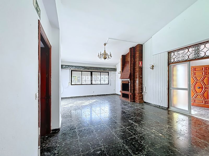 Foto 4525649b-f390-4f57-bb23-2addab36d36d. Chalet en calle reino de león 4 en Miraflores del Palo Málaga