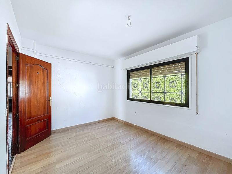 Foto 90bd88b5-02c5-4af9-8315-91c22b4c42af. Chalet en calle reino de león 4 en Miraflores del Palo Málaga